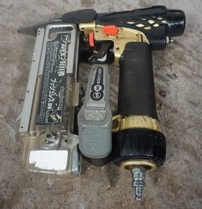 HITACHI ヒタチ 日立工機 45mm 高圧ピン釘打機 NP45HM