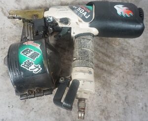 HITACHI ヒタチ 日立工機 50mm ロール釘打機 NV50AJ