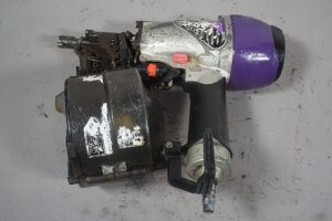 HITACHI ヒタチ 日立工機 65mm ロール釘打機 NV65AJ