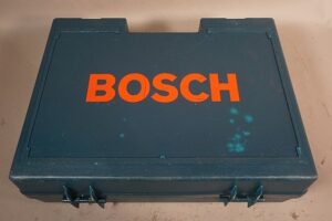 BOSCH ボッシュ 14.4V コードレスディスクグラインダー 充電器 バッテリー２個 ケース付き GWS 14.4V